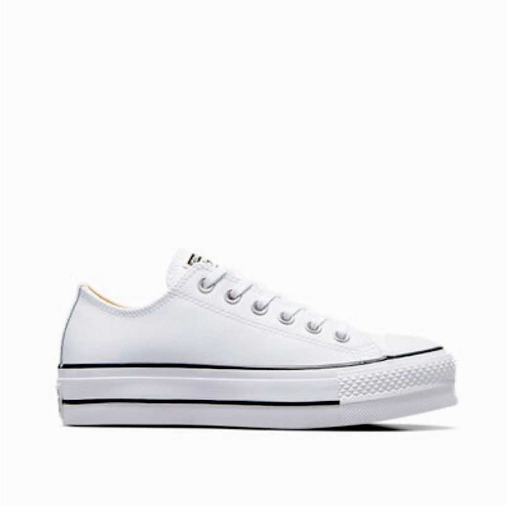 **SOLD** Converse Platform Sneakers Womens 9.5